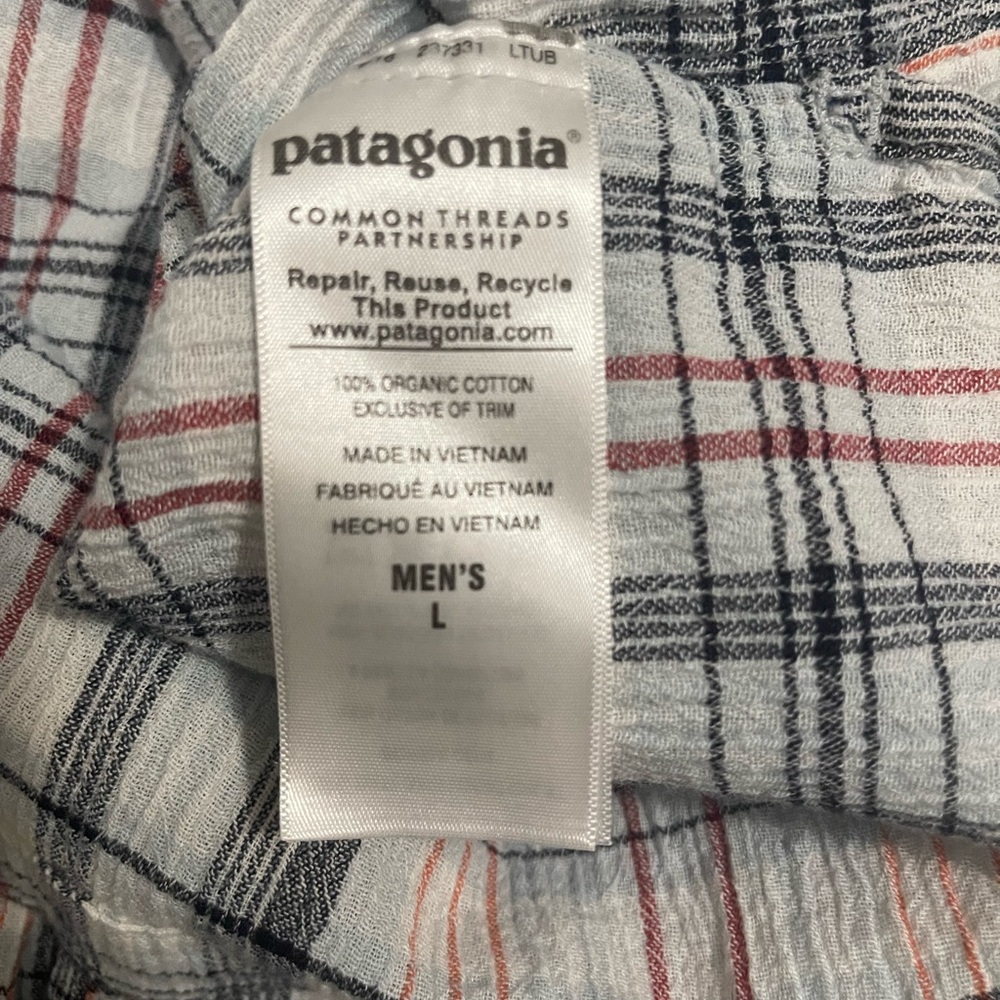 Patagonia Men's A/C Shirt Size Large - Picture 11 of 11